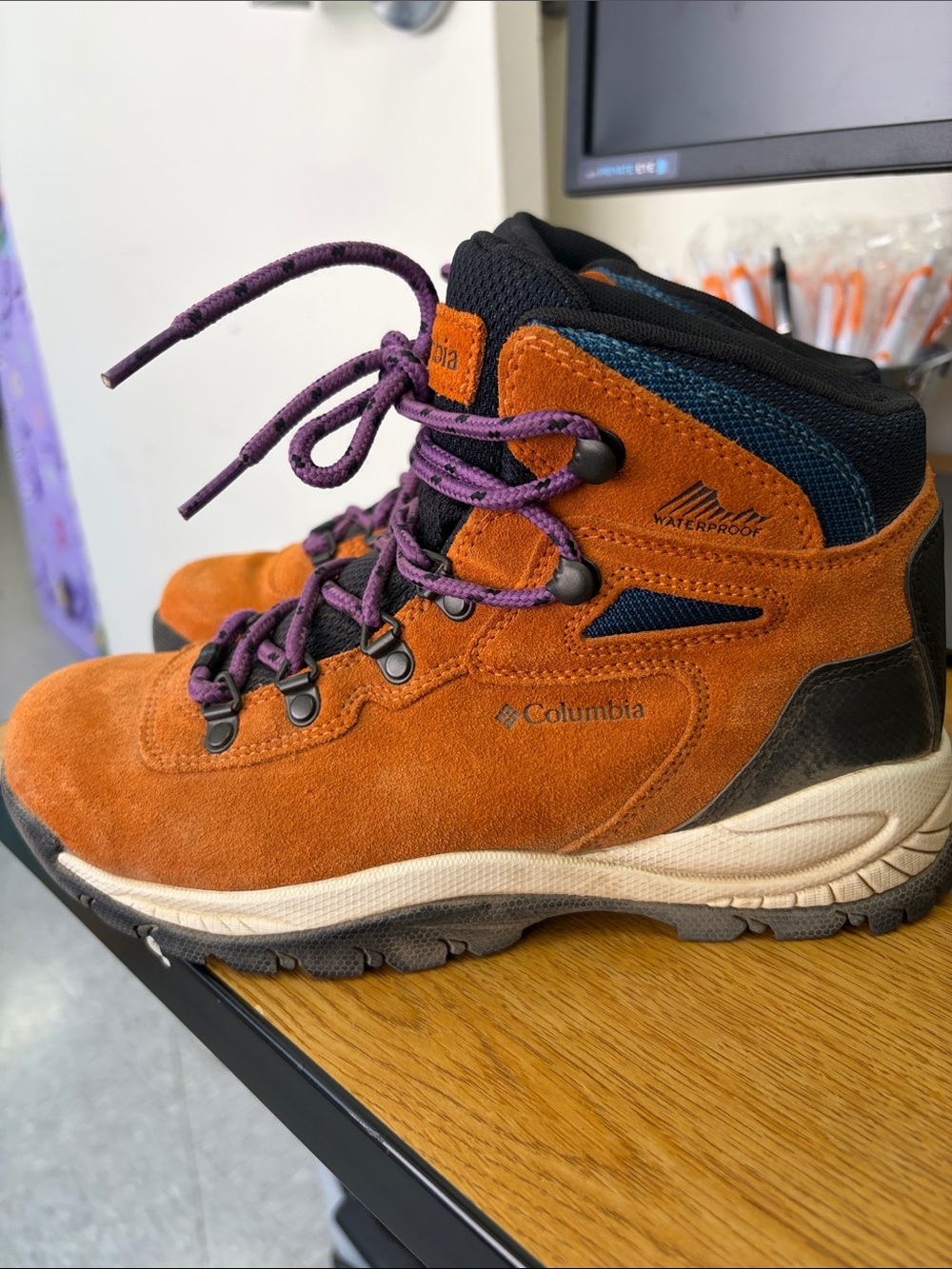 Columbia womens Orange Suede Hiking Boots with Purple Laces